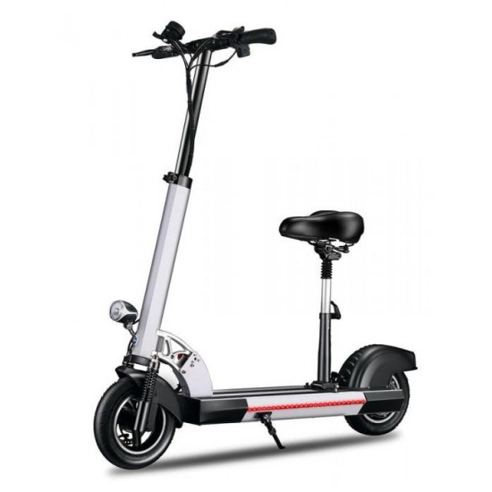 Three-speed USB rechargeable electric scooter